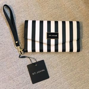 ST JOHN Striped Wristlet Wallet. ❤️👌